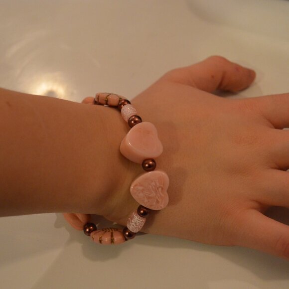 Whimsical Bracelet Handmade Mix Media Beads Glass Acryl Pink Brown Tones Elastic - Picture 3 of 14